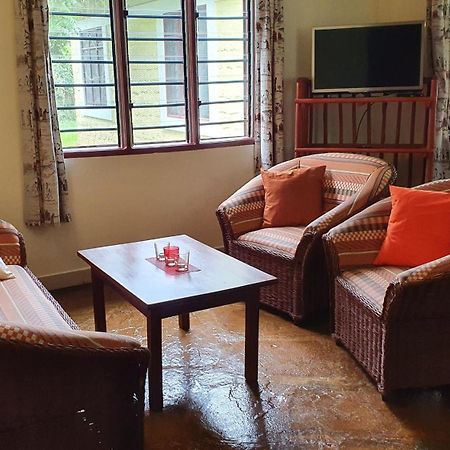 Safina Cottages Diani Beach Esterno foto